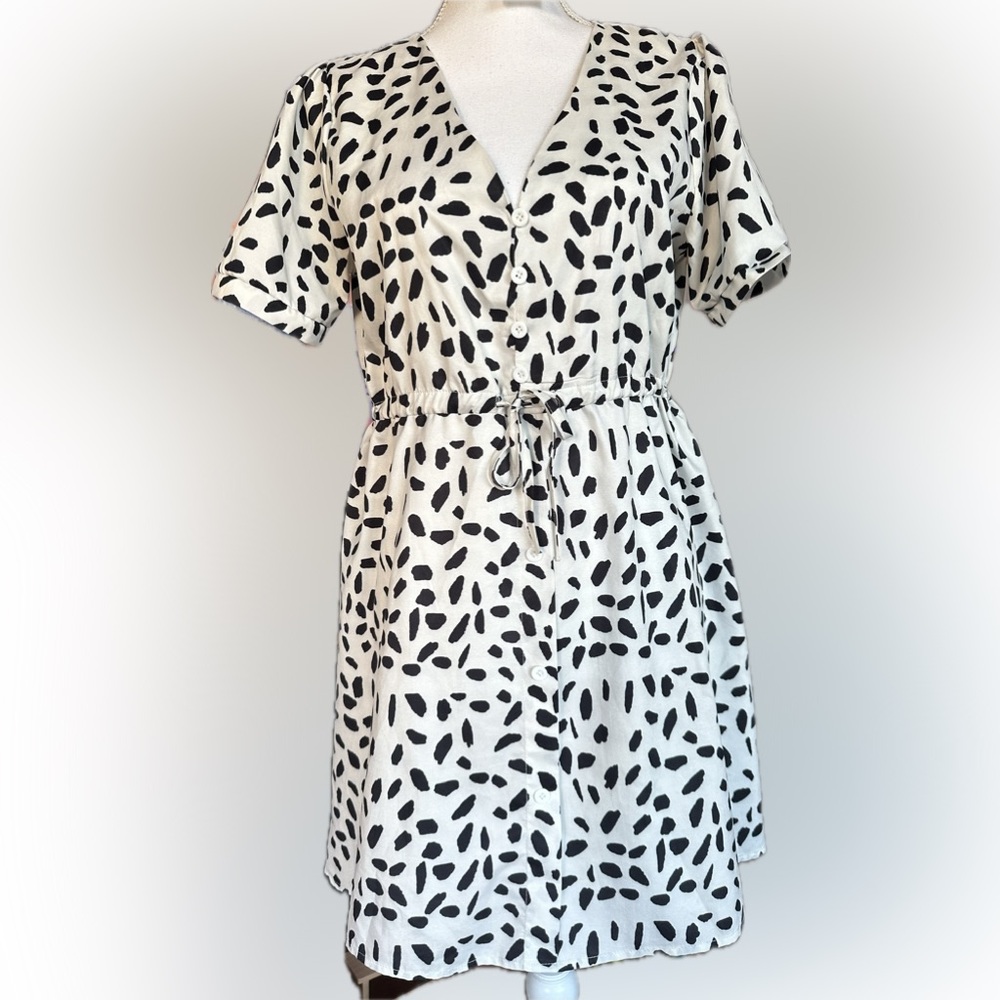 Black and white Dress